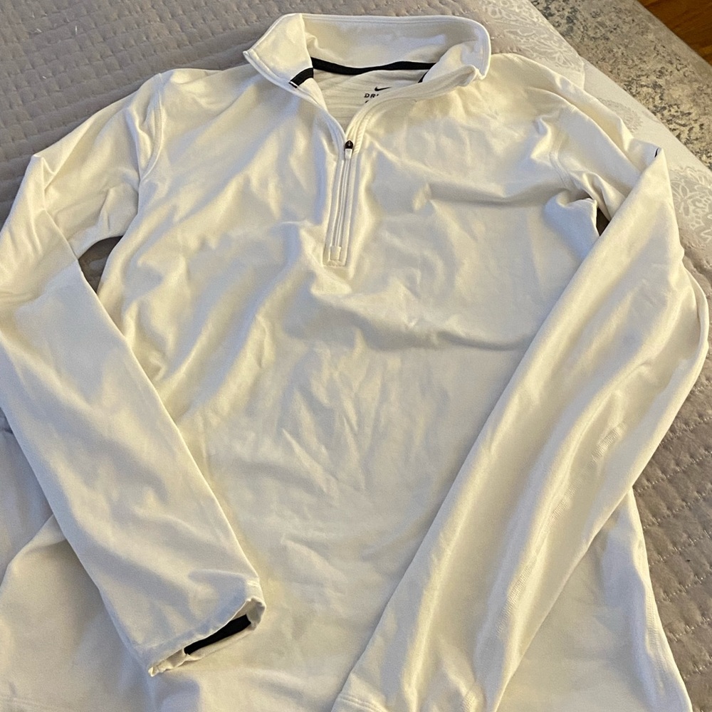 Women’s Nike dri-fit zip shirt